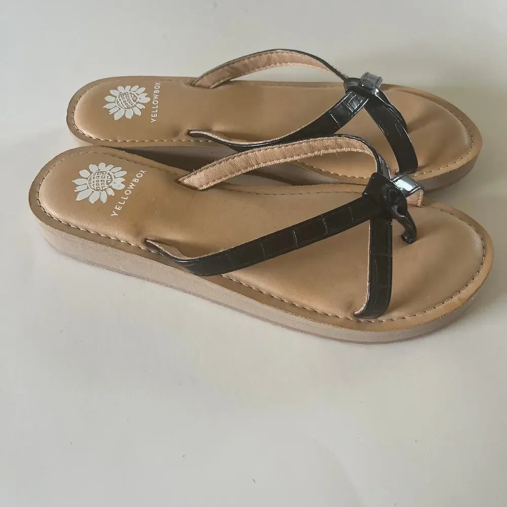 Yellow Box 'Aesy' SZ 9 Women's Criss-Cross Strappy Sandal Black Platform Thong - Picture 2 of 7